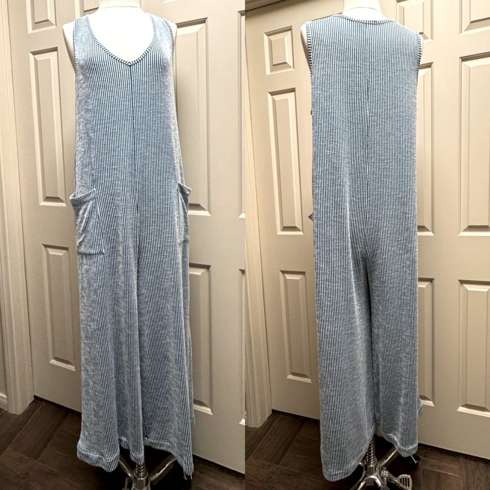 Blumin MADE IN MEXICO lightweight Knit Sleeveless striped Jumpsuit w/ pockets